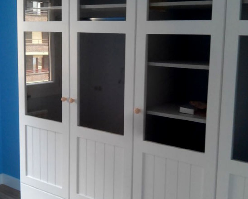 Armario puertas de cristal